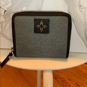 Shuffle and Deal small wallet